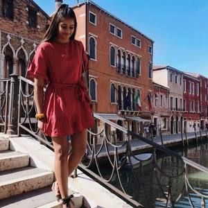 Meet your Posher, Natasha